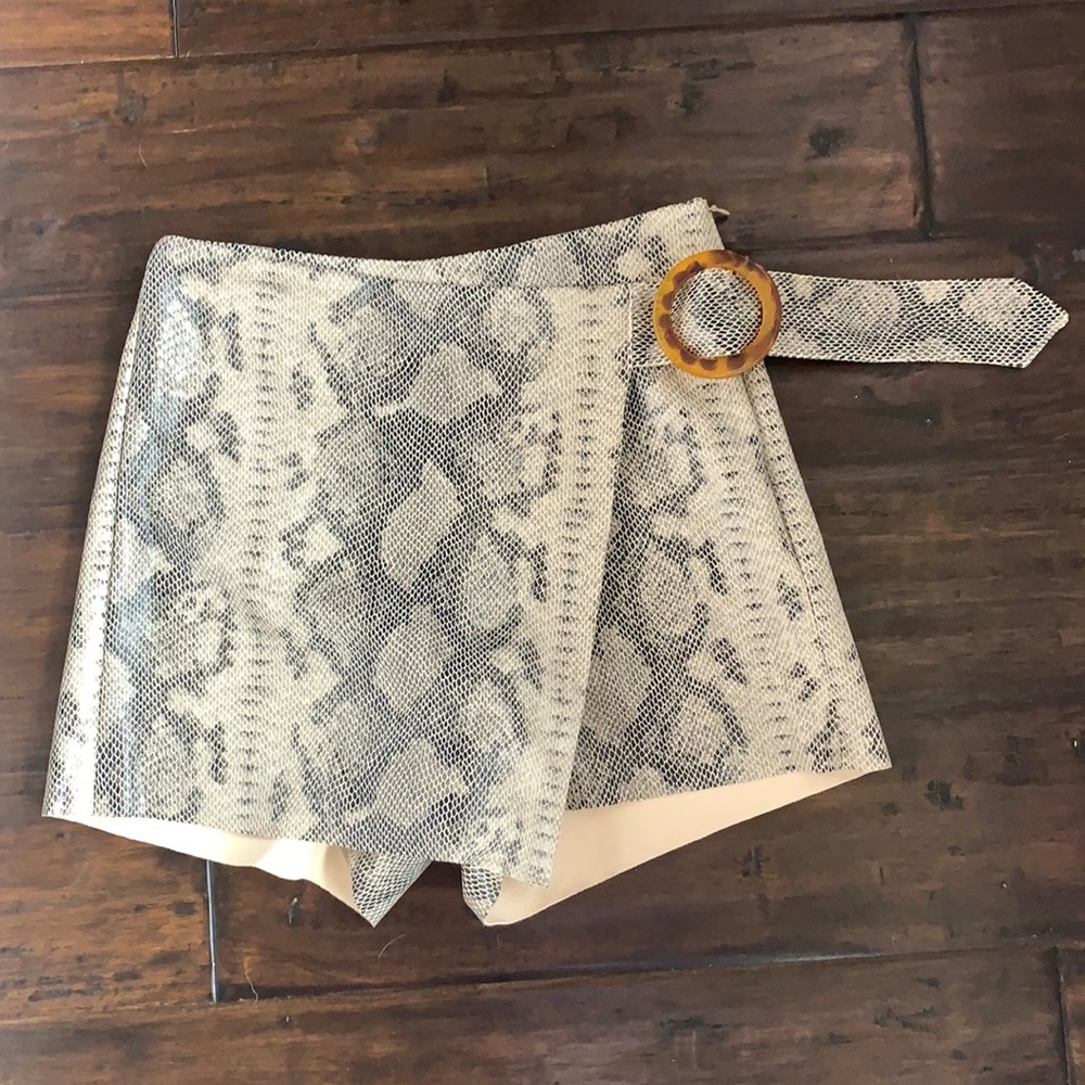Zara skort